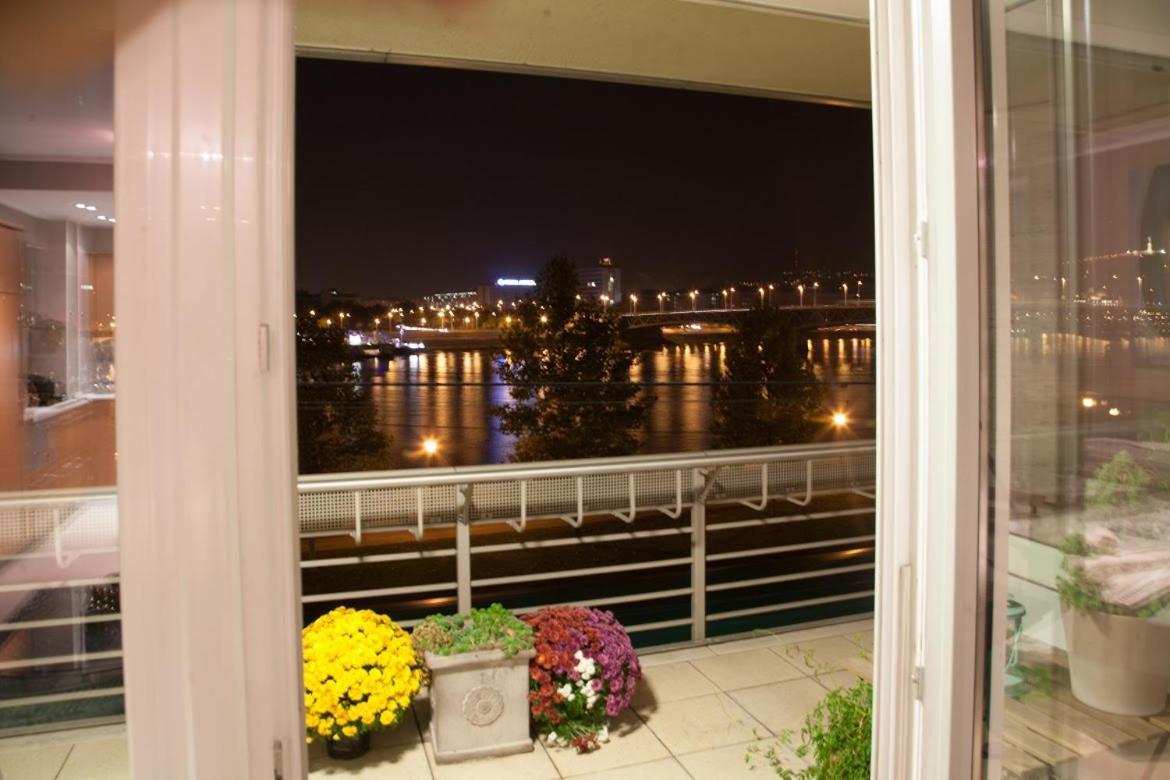 Dunapest Apartman Boedapest Buitenkant foto
